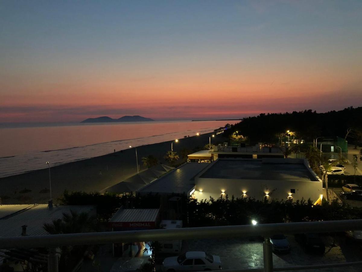 Corazon Guest House Vlorë Esterno foto