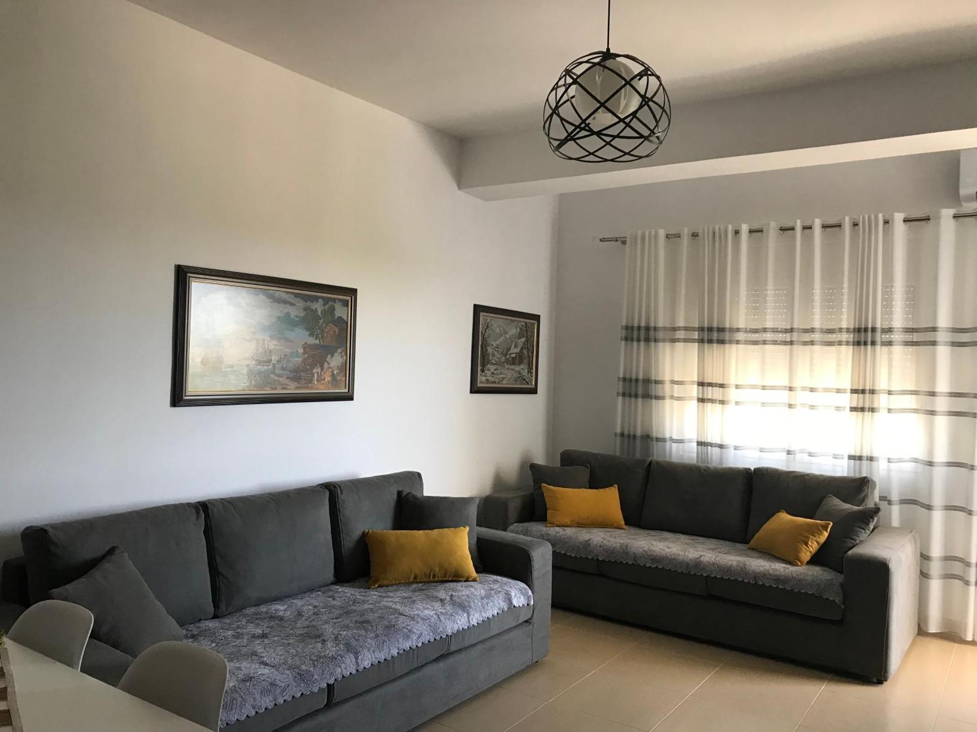 Corazon Guest House Vlorë Esterno foto