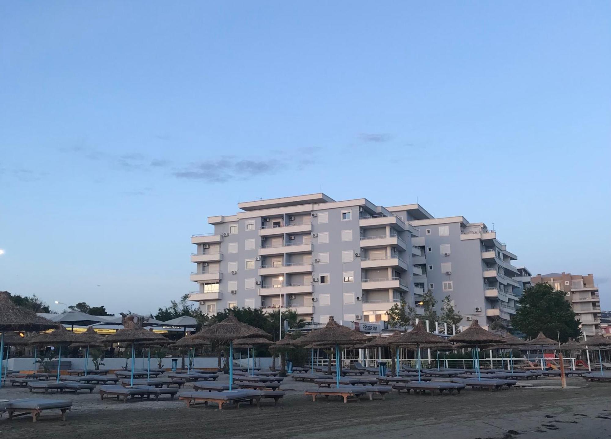 Corazon Guest House Vlorë Esterno foto